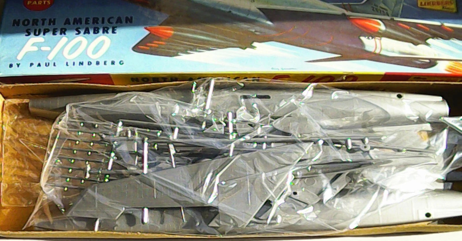 The Lindberg Line 1/4 Scale 1/48 North American Super Sabre F-100 (528-98)