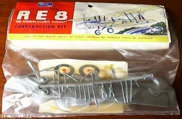 Airfix 1/72 Royal Aircraft Factory R.E.8 (1401)