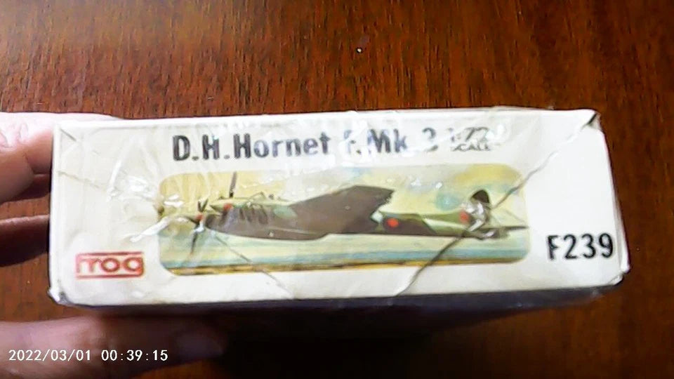 Frog 1/72 D. H. Hornet F. Mk. 3 Long Range Fighter (Film Sealed) (F239)