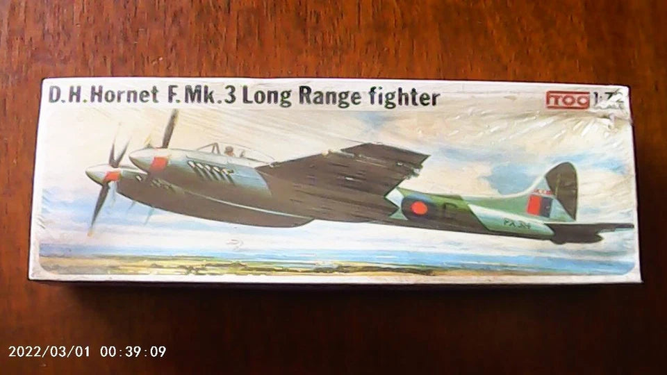 Frog 1/72 D. H. Hornet F. Mk. 3 Long Range Fighter (Film Sealed) (F239)