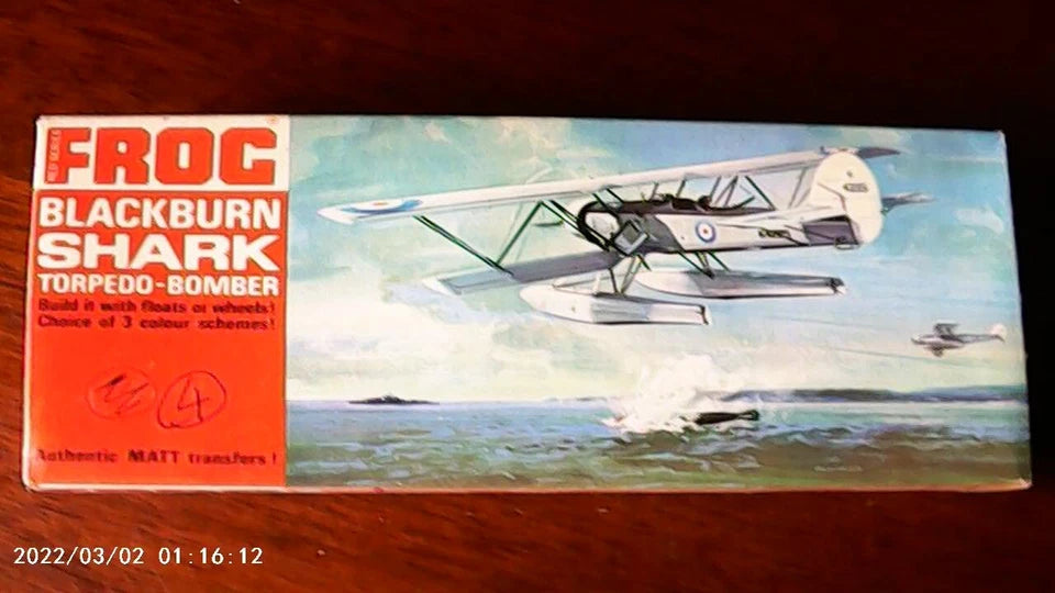 Frog 1/72 Blackburn Shark (Red Boxing) (F179)