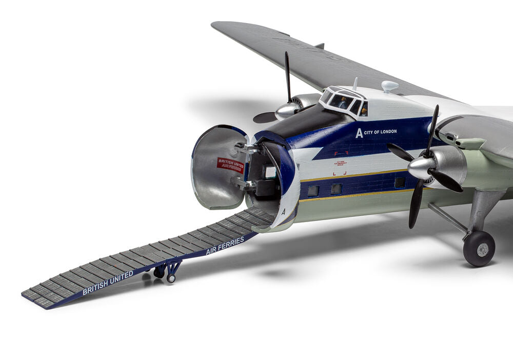 Airfix 1/72 Bristol Superfreighter (A05002V) — New — image 12 of 14