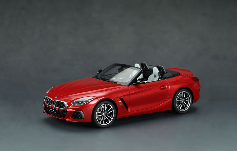 Meng 1/24 BMW Z4 M40i (CS-005) — New — image 4 of 15