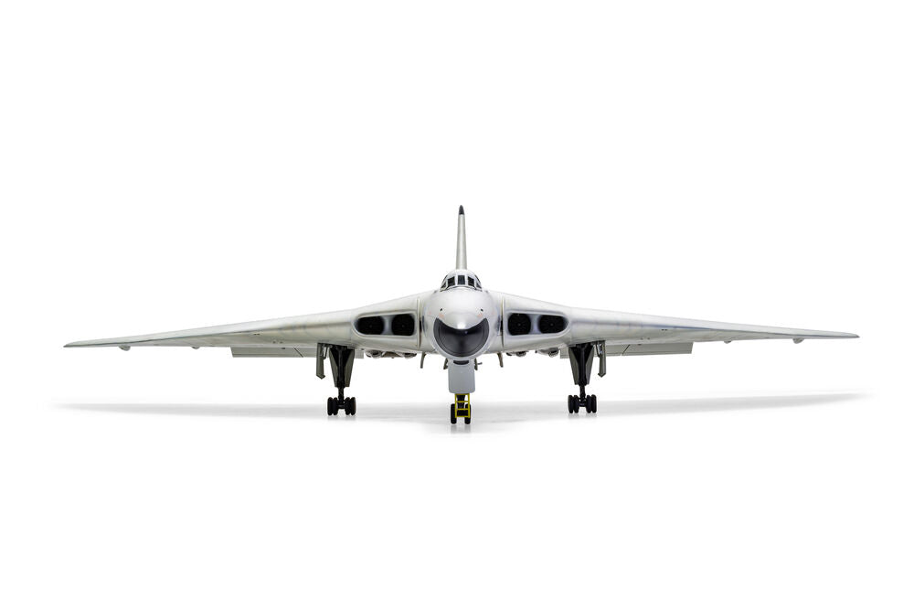 Airfix 1/72 Avro Vulcan B.2 (A12011) — New — image 11 of 15