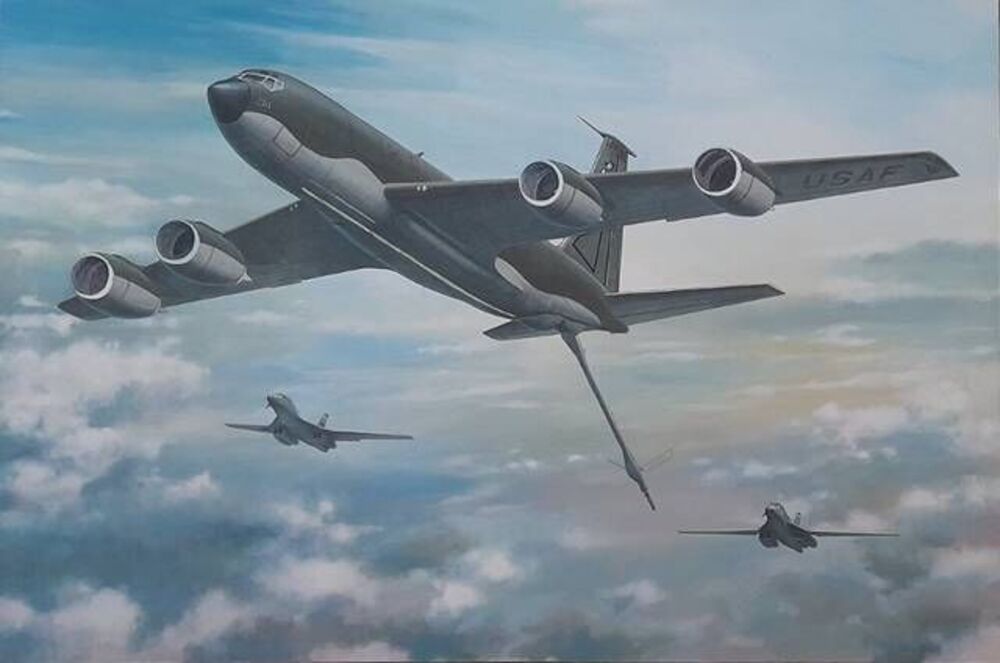 Roden 1/144 Boeing KC-135R (350) — New — image 2 of 4