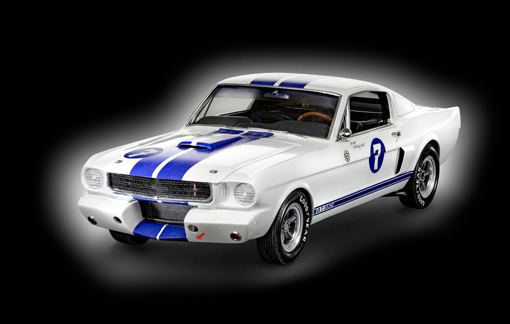 Revell 1/24 1966 Shelby GT 350 R Stirling Moss (07736) — New — image 10 of 11