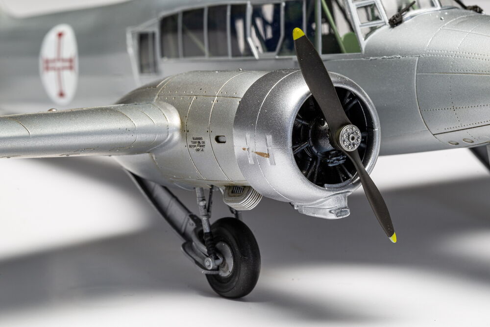 Airfix 1/48 Avro Anson Mk.I (A09191A) — New — image 10 of 16