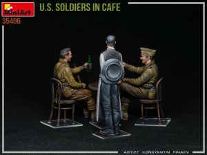 MiniArt 1/35 U.S. Soldiers in Cafe (35406)