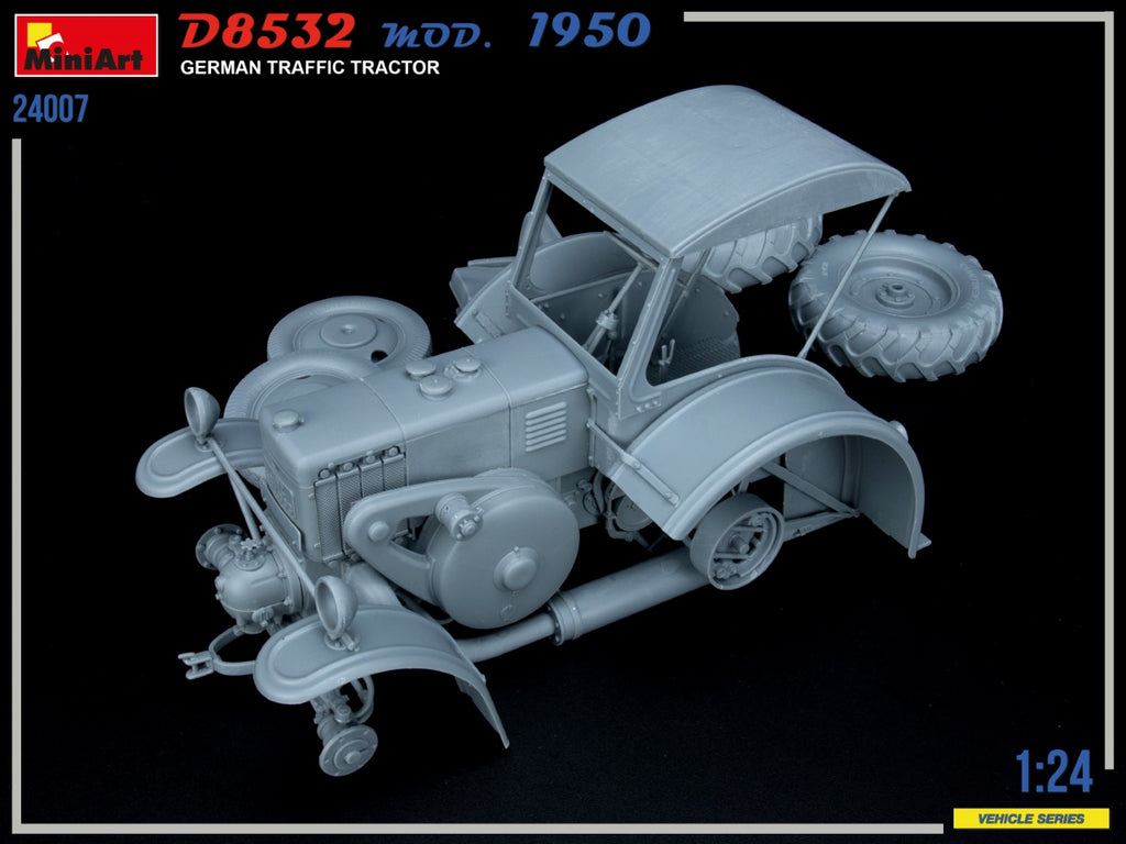 MiniArt 1/24 D8532 MOD. 1950 German Traffic Tractor (24007)
