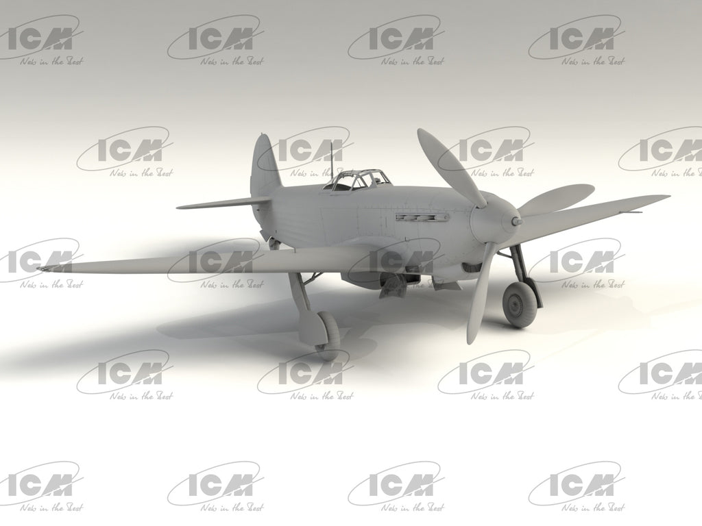 ICM 1/32 Yak-9T (32090)